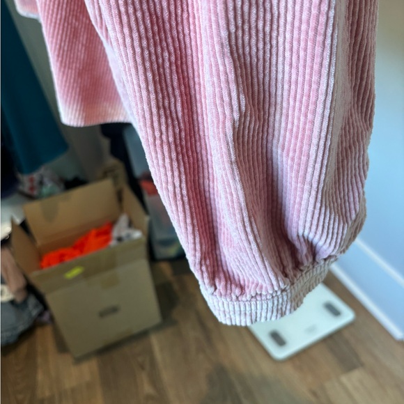 American Eagle Corduroy Button Up Pink - Picture 3 of 4